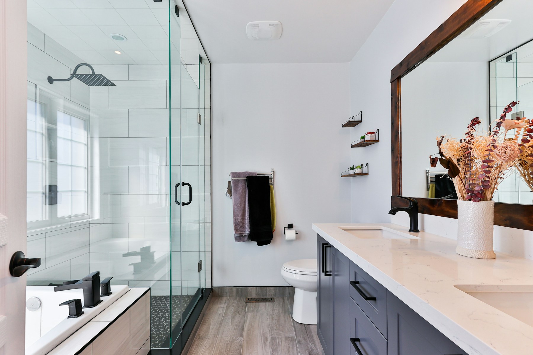 Residential indoor water cleanup service